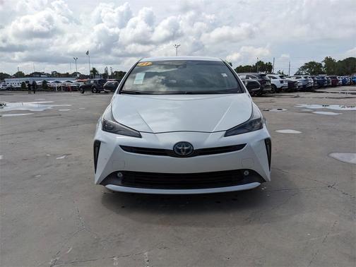 2021 Toyota Prius L