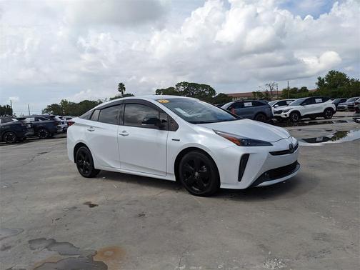 2021 Toyota Prius L