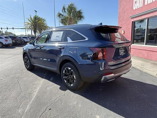 2025 Kia Sorento S