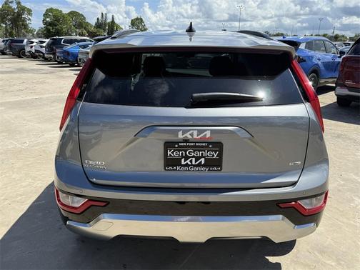 2025 Kia Niro EX Touring
