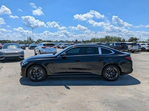 Black Sapphire Metallic 2024 BMW i4 Gran Coupe eDrive35