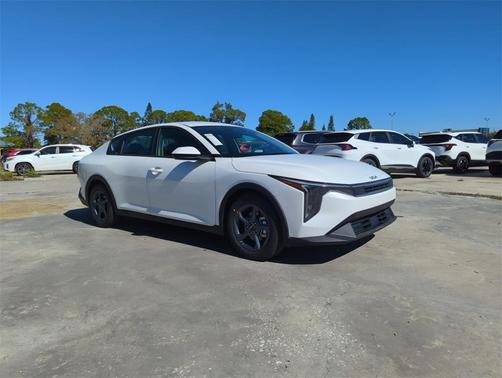 2026 Kia K4 