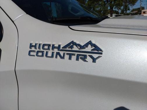 2022 Chevrolet Silverado 1500 Limited High Country