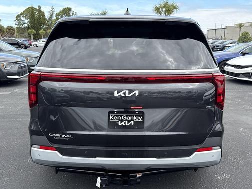 2026 Kia Carnival LXS