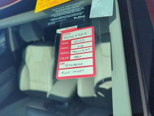 Red 2023 Kia Telluride EX