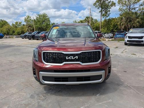Red 2023 Kia Telluride EX