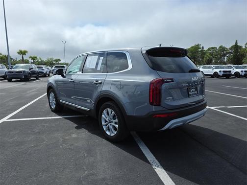 2022 Kia Telluride LX