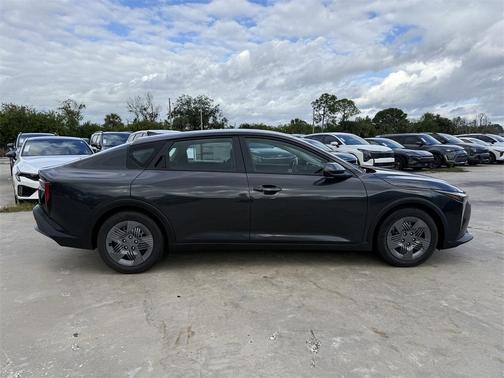 2025 Kia K4 LX
