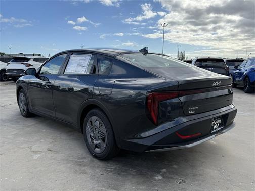 2025 Kia K4 LX