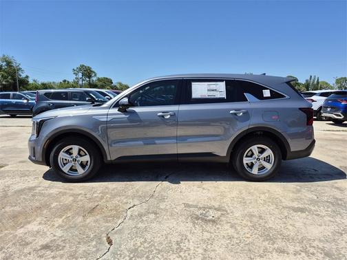 2025 Kia Sorento LX