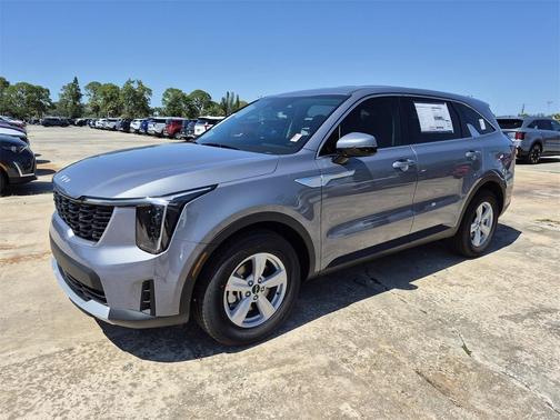 2025 Kia Sorento LX