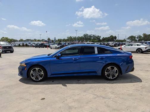 2023 Kia K5 EX