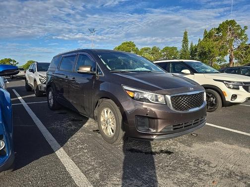 2017 Kia Sedona LX