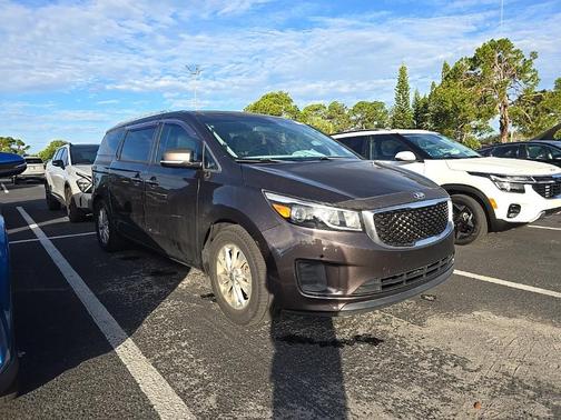 2017 Kia Sedona LX