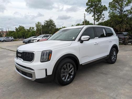 2024 Kia Telluride LX