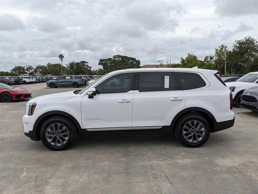 2024 Kia Telluride LX