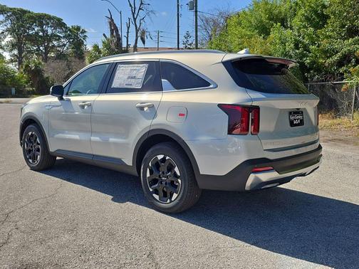 Ivory Silver 2026 Kia Sorento S