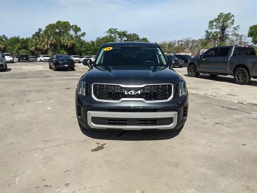 2024 Kia Telluride LX