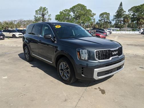 2024 Kia Telluride LX