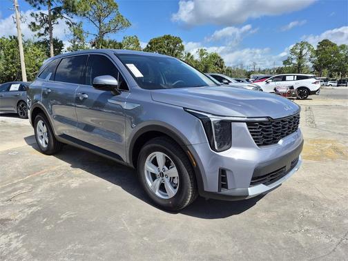 2025 Kia Sorento LX