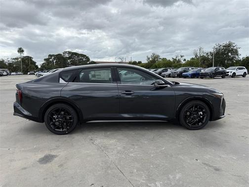 2025 Kia K4 GT-Line Turbo