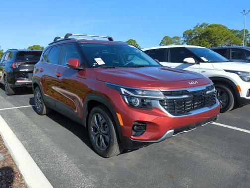 Mars Orange 2024 Kia Seltos S