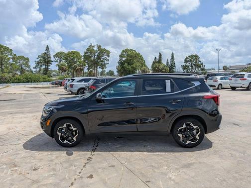 Fusion Orange 2025 Kia Seltos EX