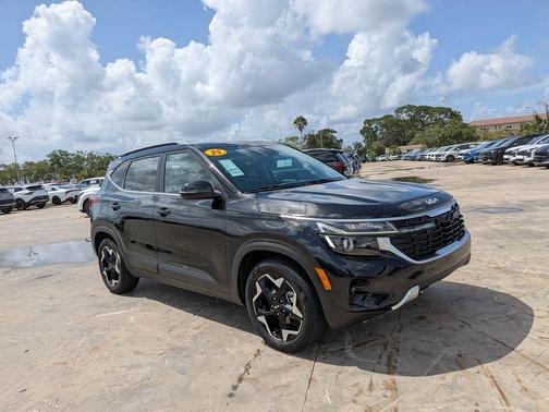 Fusion Orange 2025 Kia Seltos EX