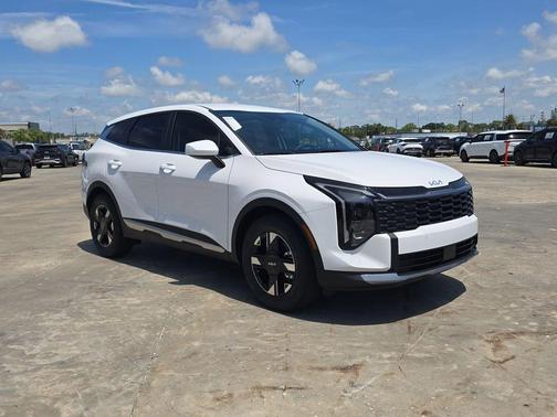 Glacial White Pearl 2026 Kia Sportage LX