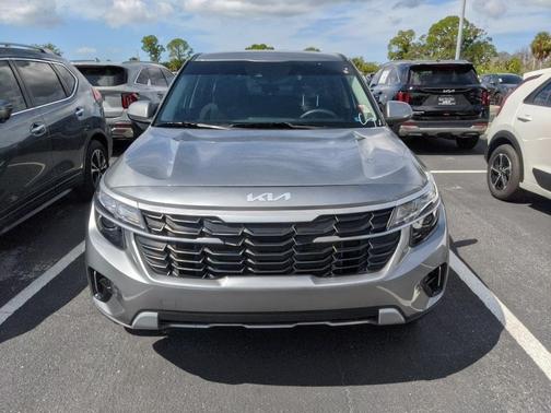 2025 Kia Seltos LX