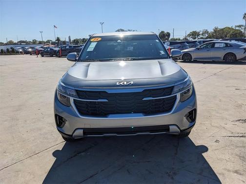 2025 Kia Seltos LX