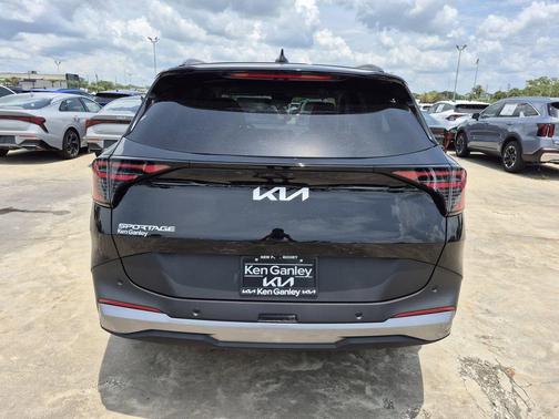 Ebony Black 2026 Kia Sportage EX