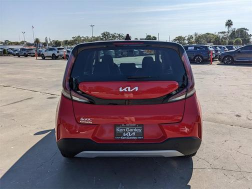 2024 Kia Soul LX
