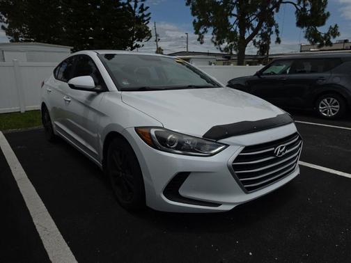 Quartz White Pearl 2018 Hyundai ELANTRA SEL