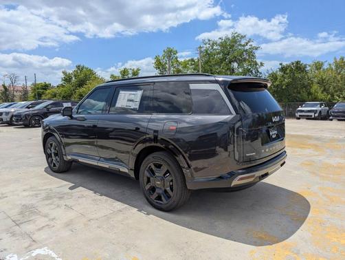 Metal 2027 Kia Telluride SX