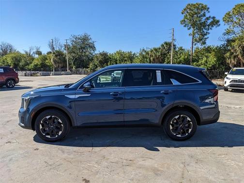 2024 Kia Sorento S