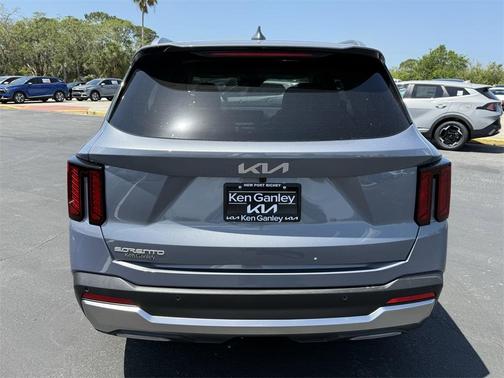 2025 Kia Sorento EX