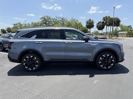 2025 Kia Sorento EX