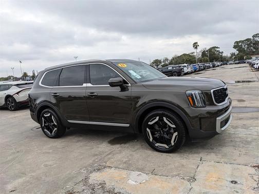2023 Kia Telluride EX