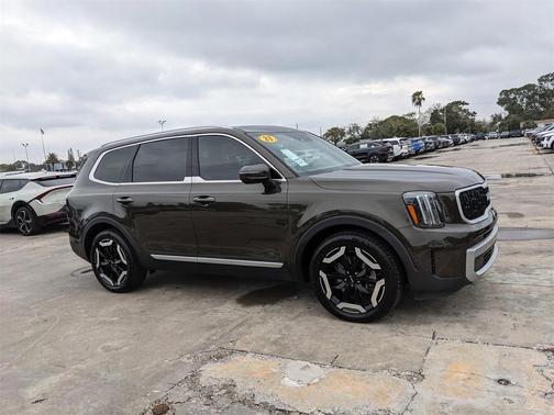 2023 Kia Telluride EX