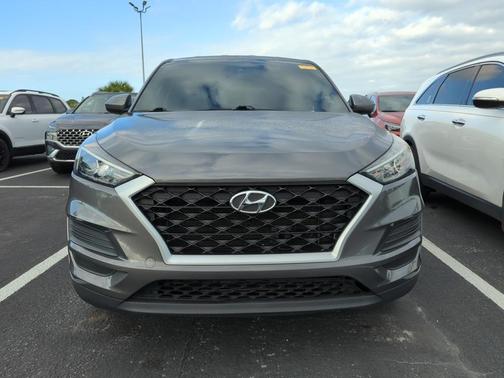 2021 Hyundai TUCSON SE