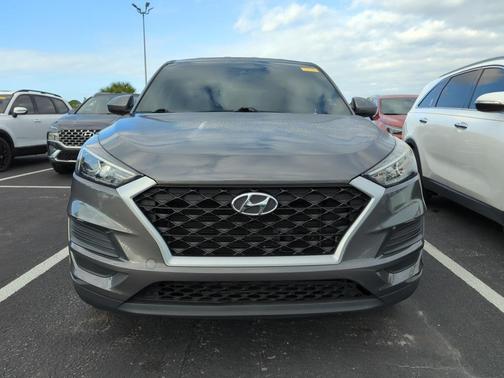 2021 Hyundai TUCSON SE