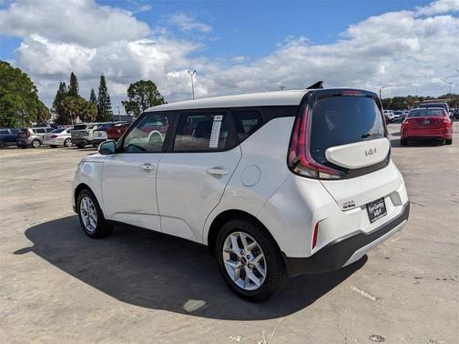2023 Kia Soul S