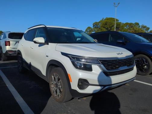 2022 Kia Seltos EX