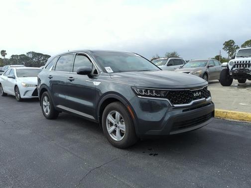 2023 Kia Sorento LX