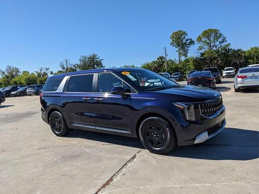 2025 Kia Carnival LXS