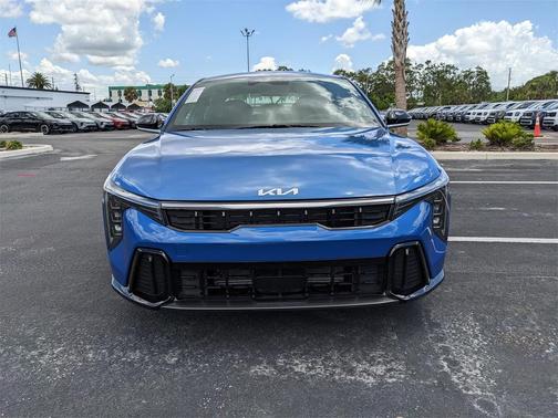 2025 Kia K4 GT-Line
