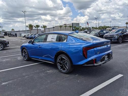 2025 Kia K4 GT-Line