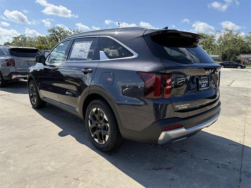 2025 Kia Sorento S