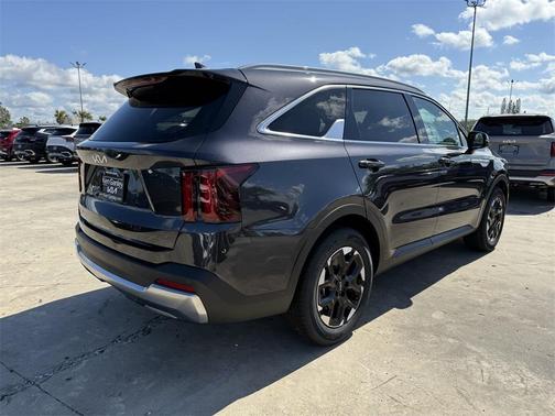 2025 Kia Sorento S
